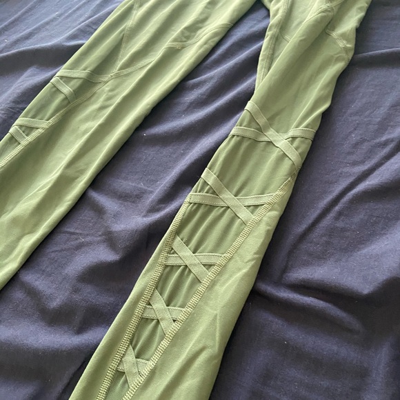 Victoria secret sport yoga pants - Picture 2 of 3